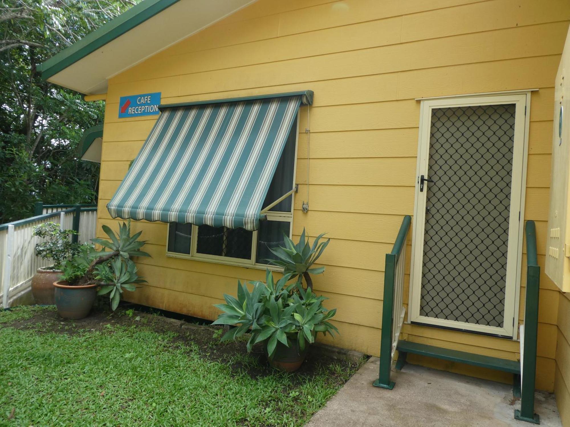 Aparthotel Vista Hinchinbrook Cardwell Exteriér fotografie
