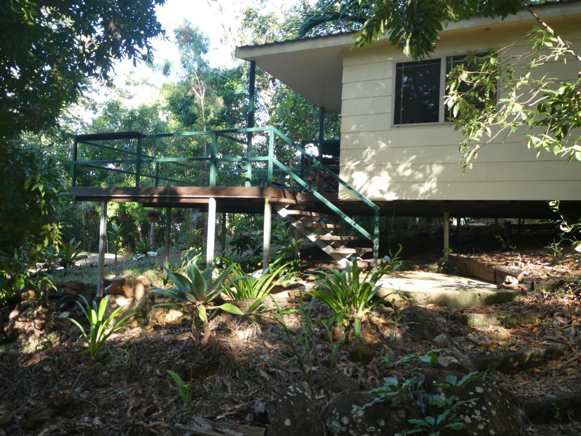 Aparthotel Vista Hinchinbrook Cardwell Exteriér fotografie